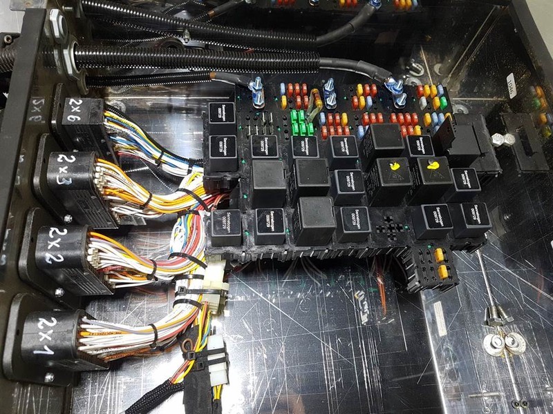 Sennebogen 818 - Switch kabinet/Schaltschrank/Schakelkast - Electrical system for Construction machinery: picture 5 Sennebogen 818 - Switch kabinet/Schaltschrank/Schakelkast - Electrical system for Construction machinery: picture 5