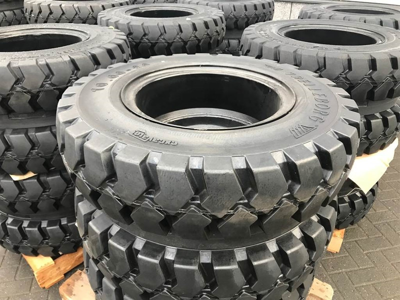 Trelleborg 10.00-20 Dual excavator solid-Tyre/Reifen/Banden - Wheels and tires for Construction machinery: picture 2 Trelleborg 10.00-20 Dual excavator solid-Tyre/Reifen/Banden - Wheels and tires for Construction machinery: picture 2
