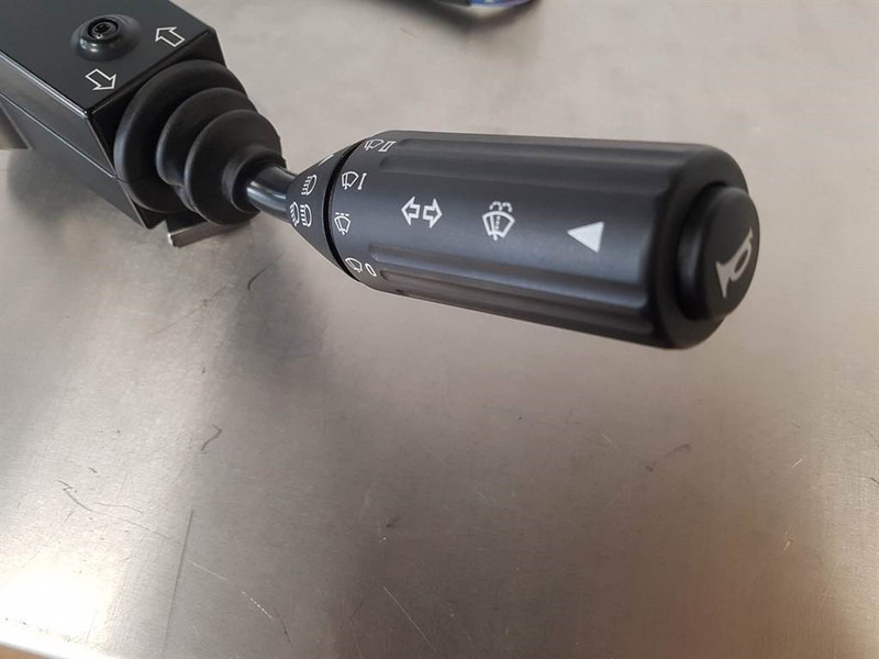 Volvo L20B/L25B - ZM2808703 - Steer col switch - Steering column switch for Construction machinery: picture 3 Volvo L20B/L25B - ZM2808703 - Steer col switch - Steering column switch for Construction machinery: picture 3