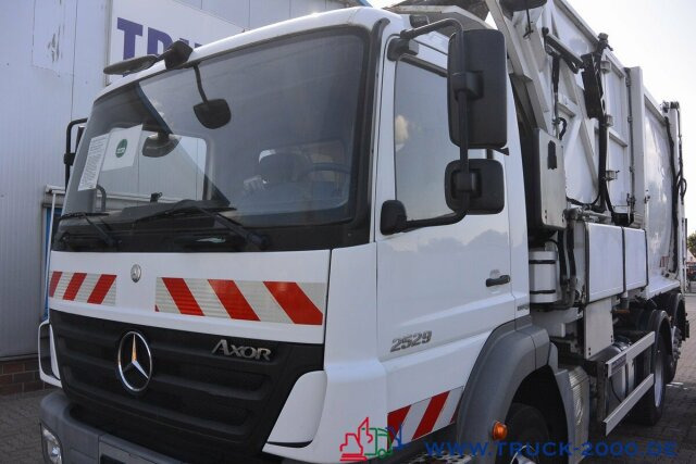 Garbage truck for transportation of garbage Mercedes-Benz Axor 2529 Faun Überkopf Frontlader 25 m³ 1.Hand: picture 6