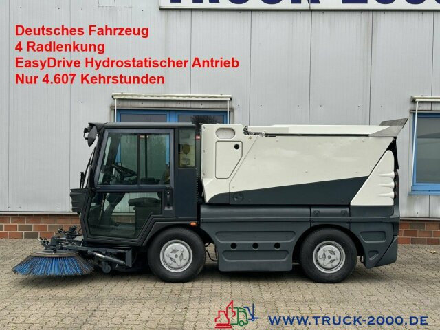 Schmidt Swingo Compact 200 4 Radlenkung Kehren & Sprühen - Road sweeper: picture 1 Schmidt Swingo Compact 200 4 Radlenkung Kehren & Sprühen - Road sweeper: picture 1
