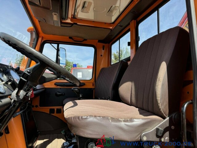 Interior photo 2: Crane truck Unimog U1700 Kran PK16000 + Jib Höhe 22,50m + Winde