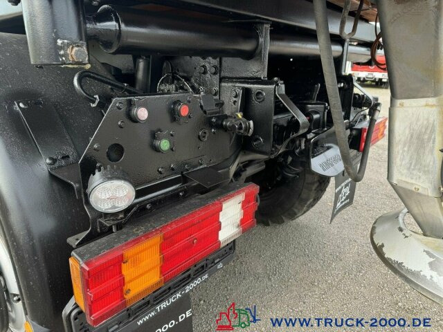 Unimog U400 Winter- Salzstreuer Schneeschild mit 231 PS - Snow removal vehicle: picture 4 Unimog U400 Winter- Salzstreuer Schneeschild mit 231 PS - Snow removal vehicle: picture 4