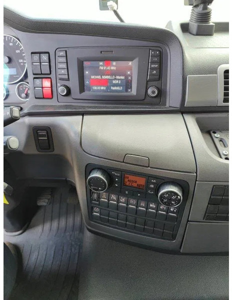 Hook lift truck, Crane truck MAN TGL 12.250 Containersysteem Jimeca met kraan Palfinger PK4501: picture 17 Hook lift truck, Crane truck MAN TGL 12.250 Containersysteem Jimeca met kraan Palfinger PK4501: picture 17