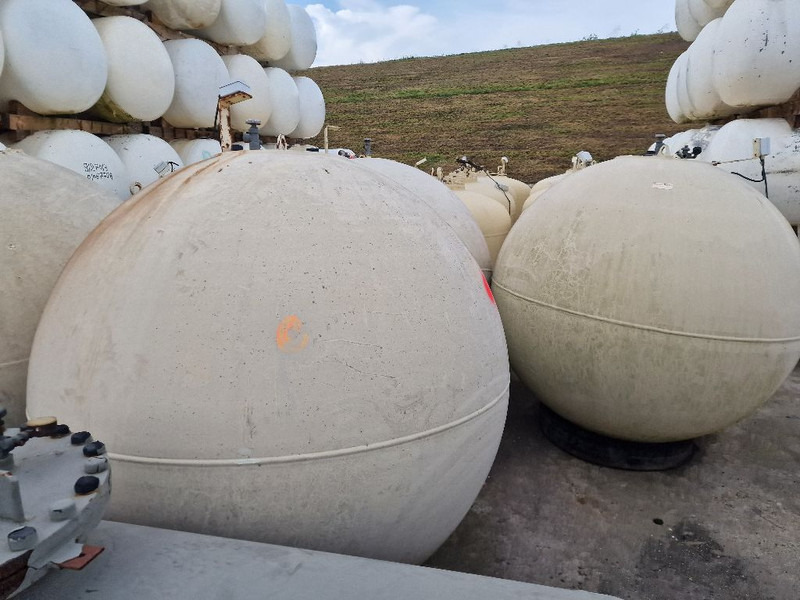 LPG / GAS GASTANK 3500 LITER - Fuel tank: picture 1 LPG / GAS GASTANK 3500 LITER - Fuel tank: picture 1