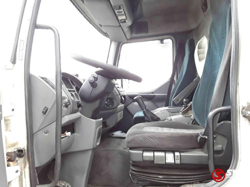 Box truck DAF 55 LF 220: picture 7