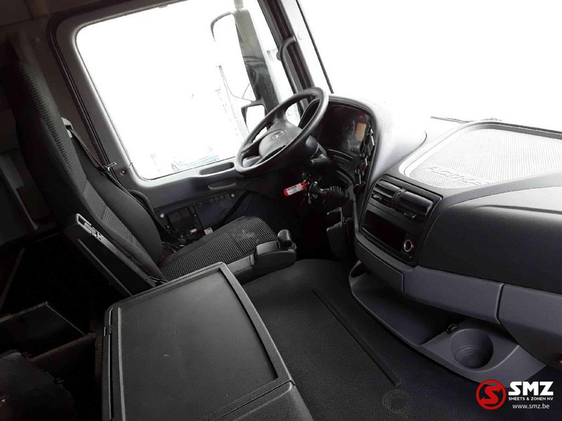Mercedes-Benz Actros 1836 - Box truck: picture 4 Mercedes-Benz Actros 1836 - Box truck: picture 4