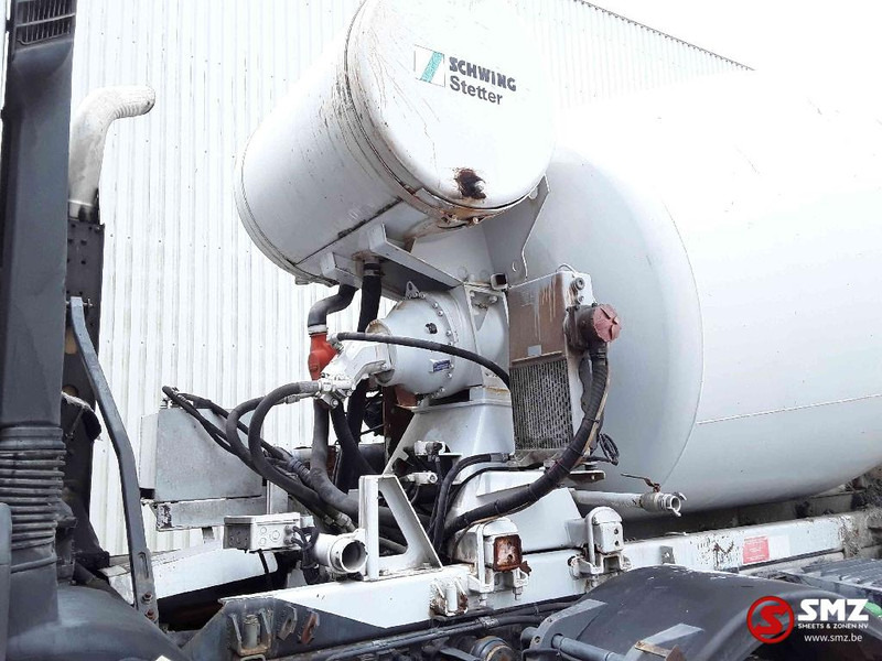Concrete mixer truck Renault Kerax 450: picture 12