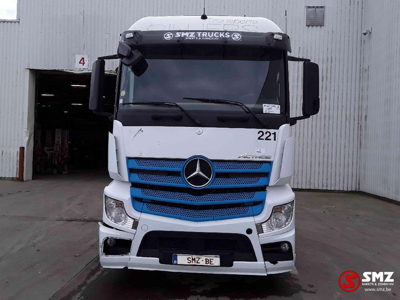 Mercedes-Benz Actros 1843 Streamspace 2.30 - Tractor unit: picture 2 Mercedes-Benz Actros 1843 Streamspace 2.30 - Tractor unit: picture 2