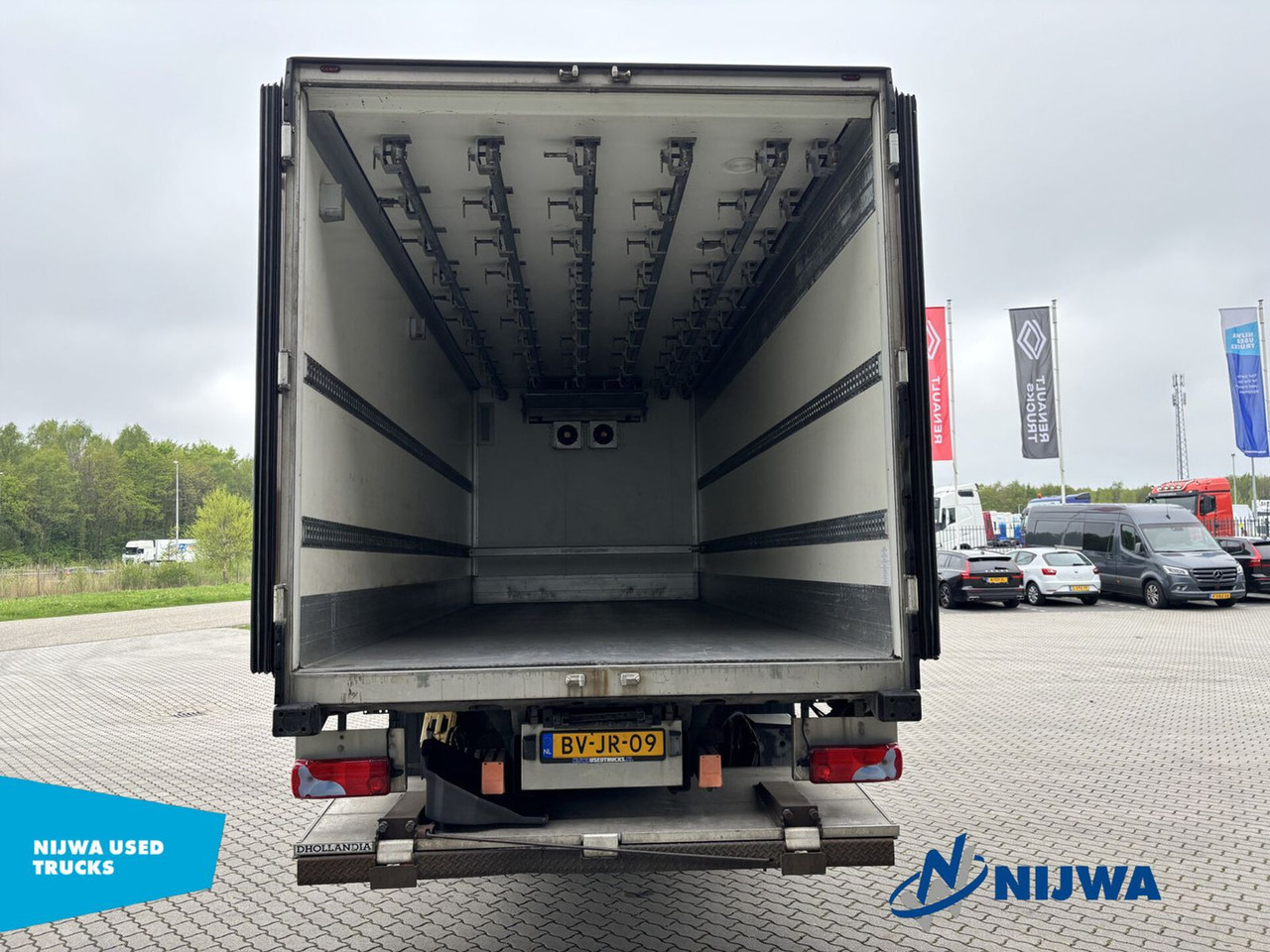 Refrigerator truck Scania P 230 4X2 Meat Truck + Laadklep: picture 13