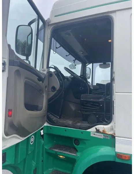 DAF XF 105.460 FT Low Deck - Tractor unit: picture 4 DAF XF 105.460 FT Low Deck - Tractor unit: picture 4