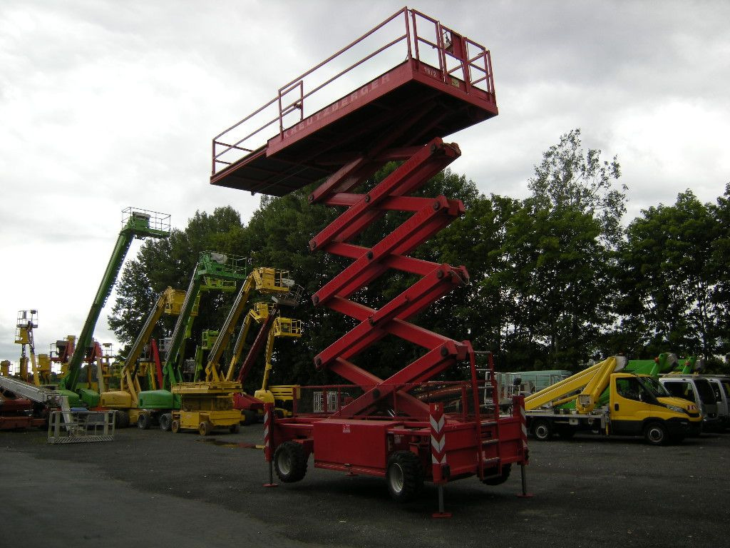 Scherenarbeitsbühne Liftlux SL172-24D4WD,S AH 19 - Truck mounted aerial platform: picture 3 Scherenarbeitsbühne Liftlux SL172-24D4WD,S AH 19 - Truck mounted aerial platform: picture 3