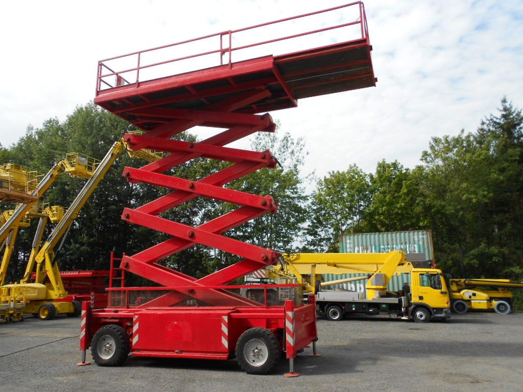 Scherenarbeitsbühne Liftlux SL205-25D4WD, AH 22 Scherenarbeitsbühne Liftlux SL205-25D4WD, AH 22 - Scissor lift: picture 4 Scherenarbeitsbühne Liftlux SL205-25D4WD, AH 22 Scherenarbeitsbühne Liftlux SL205-25D4WD, AH 22 - Scissor lift: picture 4