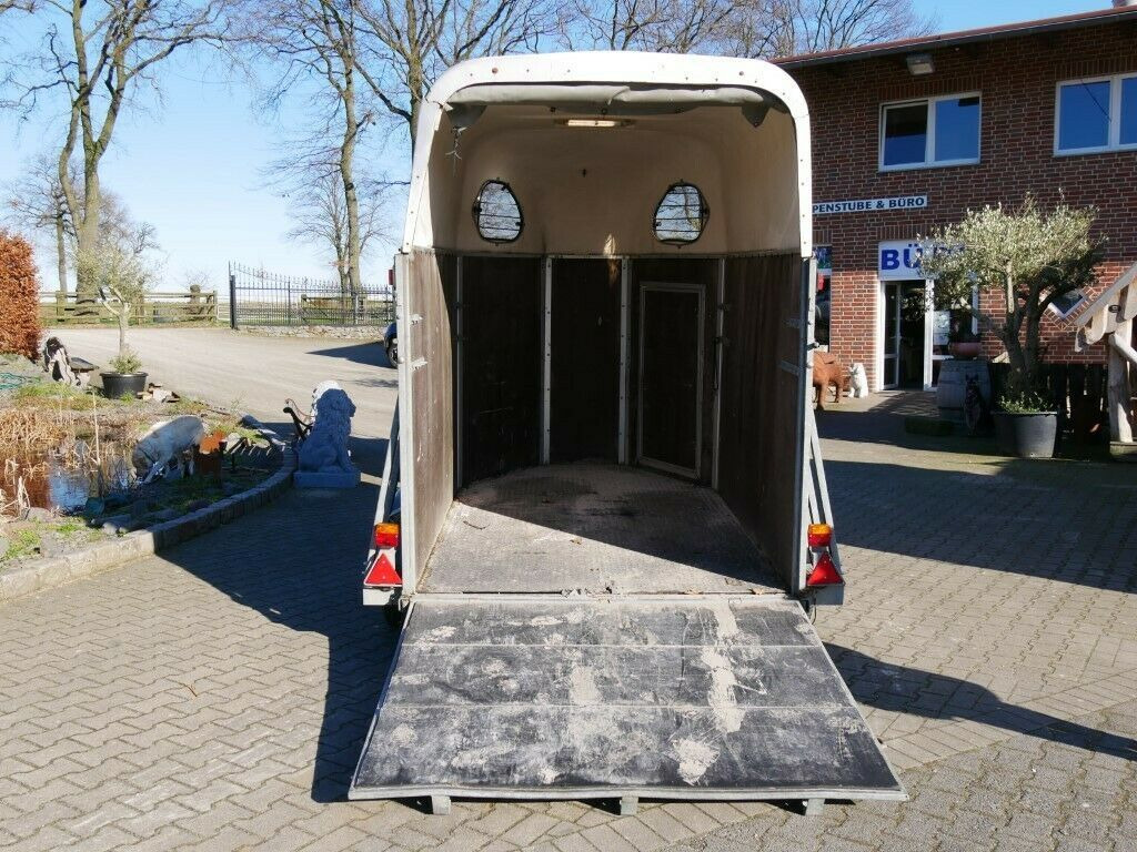Holz Poly 2 Pferde Holz Poly 2 Pferde - Horse trailer: picture 4 Holz Poly 2 Pferde Holz Poly 2 Pferde - Horse trailer: picture 4
