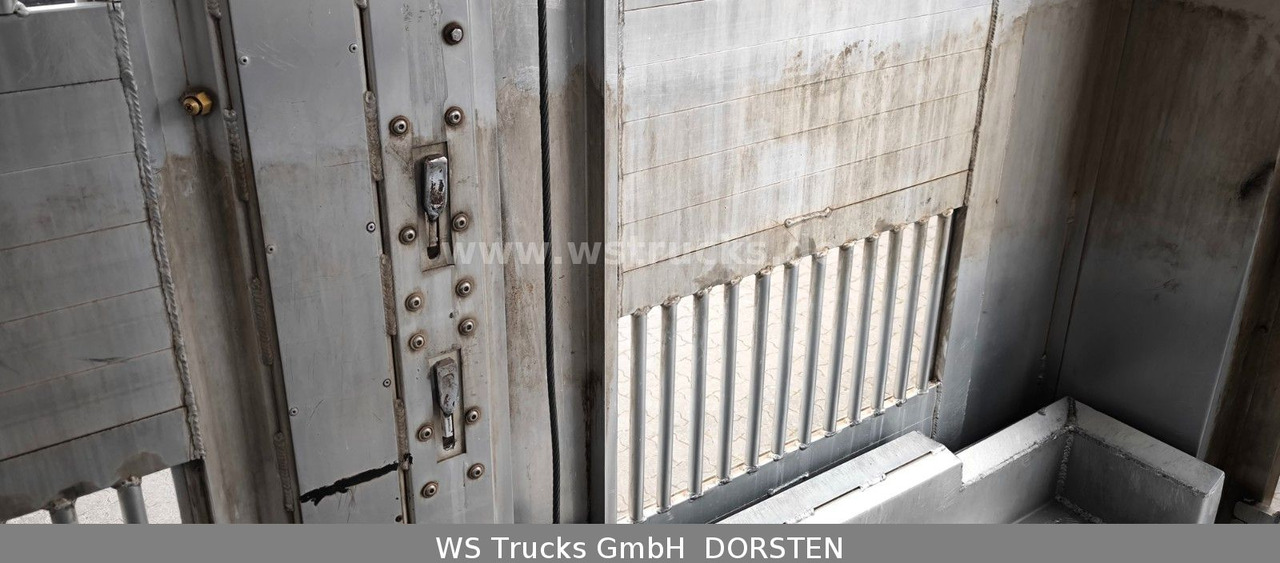 Livestock semi-trailer Menke-Janzen 3 Stock , Lenkachse , Hubdach: picture 26