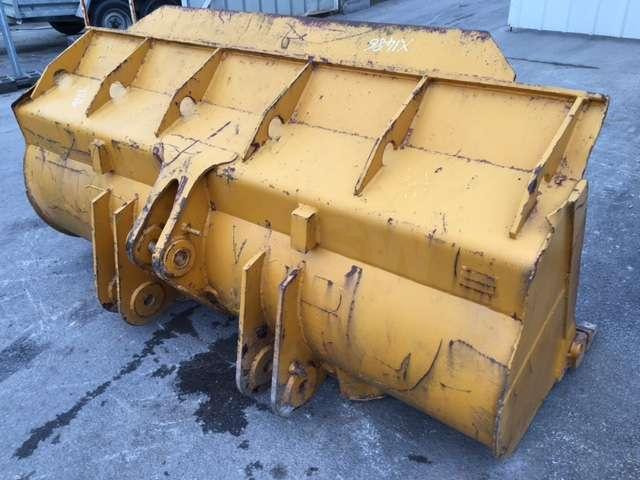 2340 mm - Loader bucket: picture 3 2340 mm - Loader bucket: picture 3