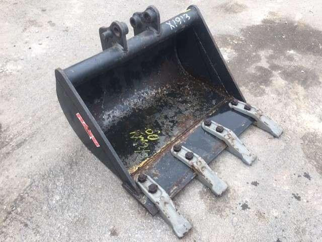 600mm - axes 25mm - Excavator bucket: picture 1 600mm - axes 25mm - Excavator bucket: picture 1