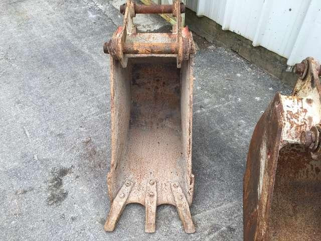 CATERPILLAR 450mm - Tractopelle - Excavator bucket: picture 2 CATERPILLAR 450mm - Tractopelle - Excavator bucket: picture 2