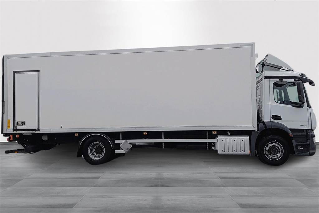 Mercedes-Benz ANTOS 1827L Ksa-kori + PL - Box truck: picture 4 Mercedes-Benz ANTOS 1827L Ksa-kori + PL - Box truck: picture 4