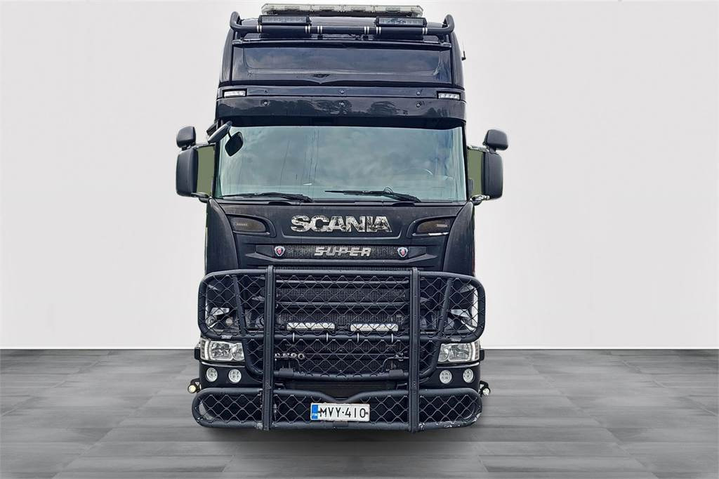 Scania R580 - Box truck: picture 2 Scania R580 - Box truck: picture 2