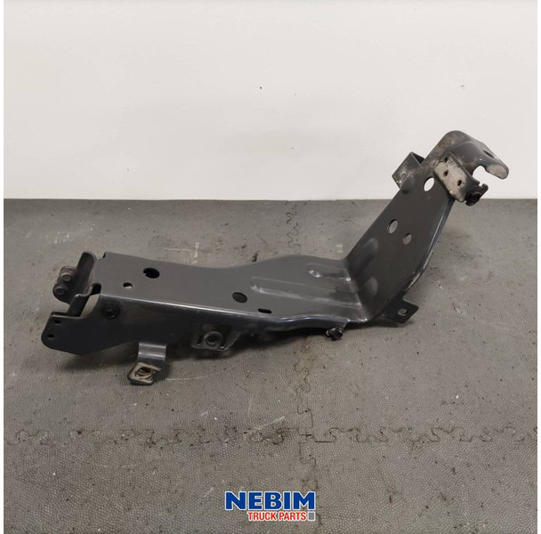 Volvo Volvo - 84058023 - Steun koplamp rechts - Spare parts for Truck: picture 1 Volvo Volvo - 84058023 - Steun koplamp rechts - Spare parts for Truck: picture 1