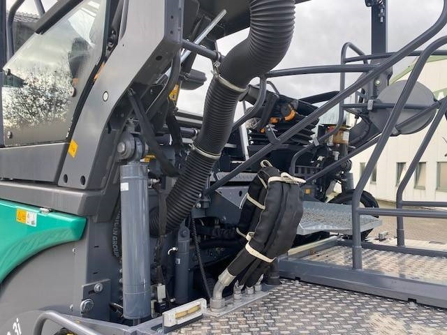 Asphalt paver Vögele Super 1800-3i MIETE / RENTAL (12005221): picture 13 Asphalt paver Vögele Super 1800-3i MIETE / RENTAL (12005221): picture 13