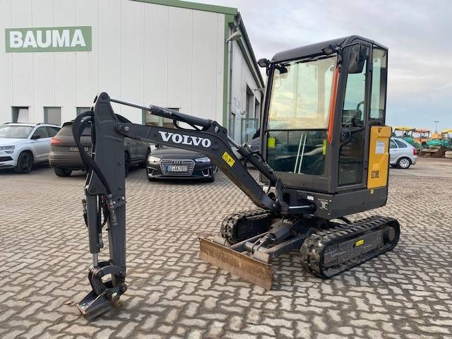 Volvo EC 18 E MIETE / RENTAL (12001517) - Mini excavator: picture 1 Volvo EC 18 E MIETE / RENTAL (12001517) - Mini excavator: picture 1