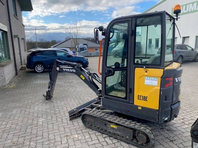 Volvo EC 18 E MIETE / RENTAL (12001760) - Mini excavator: picture 3 Volvo EC 18 E MIETE / RENTAL (12001760) - Mini excavator: picture 3