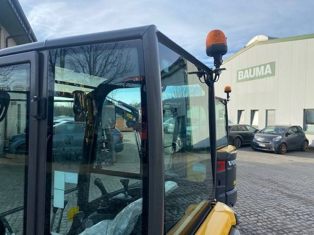 Mini excavator Volvo EC 18 E MIETE / RENTAL (12001764): picture 15