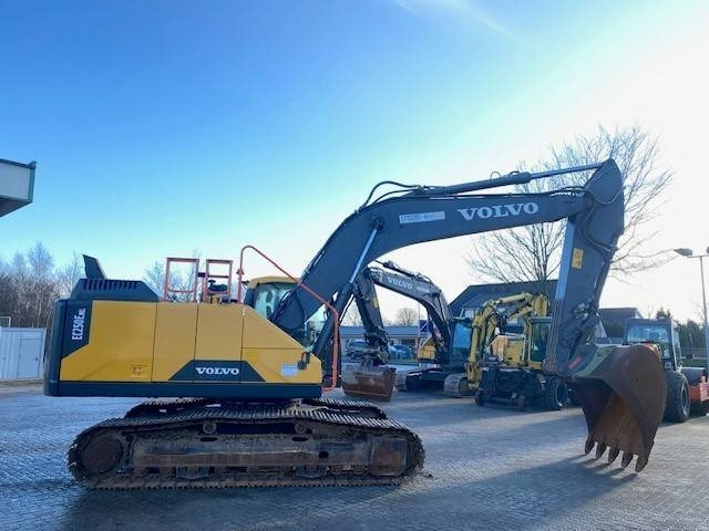 Volvo EC 250 E NL MIETE / RENTAL (12001056) - Crawler excavator: picture 5 Volvo EC 250 E NL MIETE / RENTAL (12001056) - Crawler excavator: picture 5
