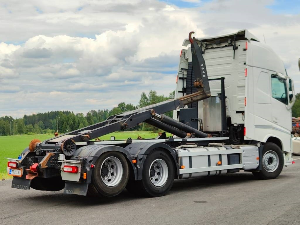 Volvo FH 540  - Hook lift truck: picture 3 Volvo FH 540  - Hook lift truck: picture 3