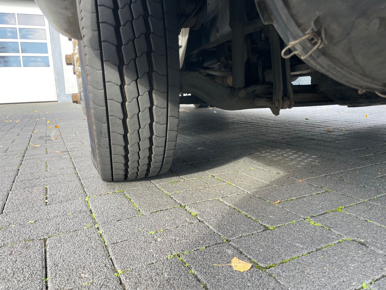 Flatbed van Mercedes-Benz Atego 818 Pritsche Euro 5: picture 16