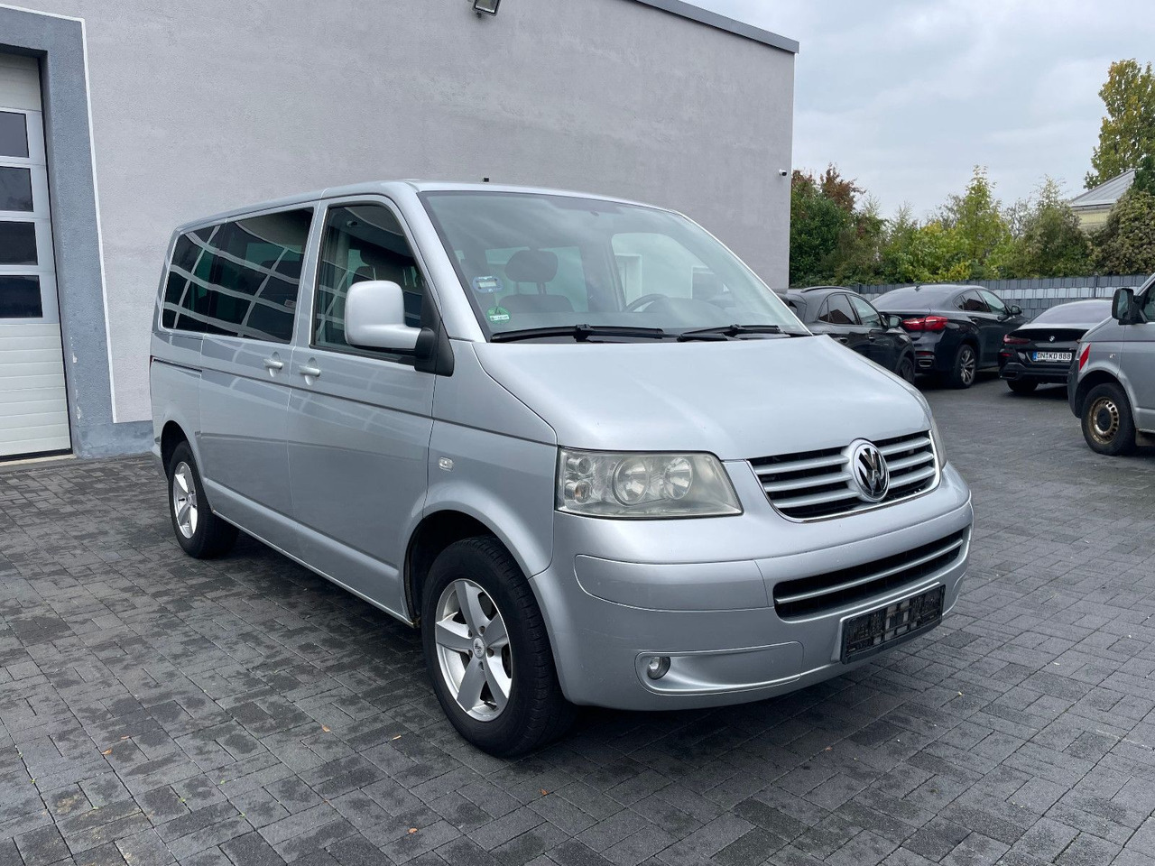 Volkswagen T5 2.5 TDi Caravelle 4Motion 8-Sitzer - Passenger van: picture 1 Volkswagen T5 2.5 TDi Caravelle 4Motion 8-Sitzer - Passenger van: picture 1