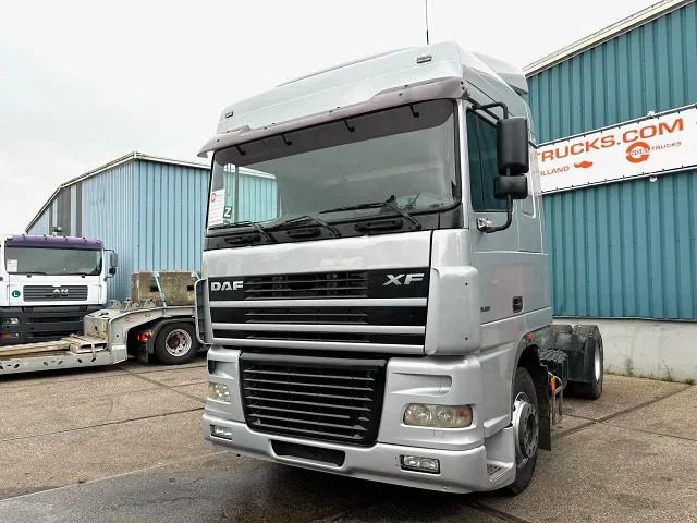DAF XF 95.430 SPACECAB 4x2 (EURO 4 / ZF16 MANUAL GEARBOX / AIRCONDITIONING) - Tractor unit: picture 1 DAF XF 95.430 SPACECAB 4x2 (EURO 4 / ZF16 MANUAL GEARBOX / AIRCONDITIONING) - Tractor unit: picture 1