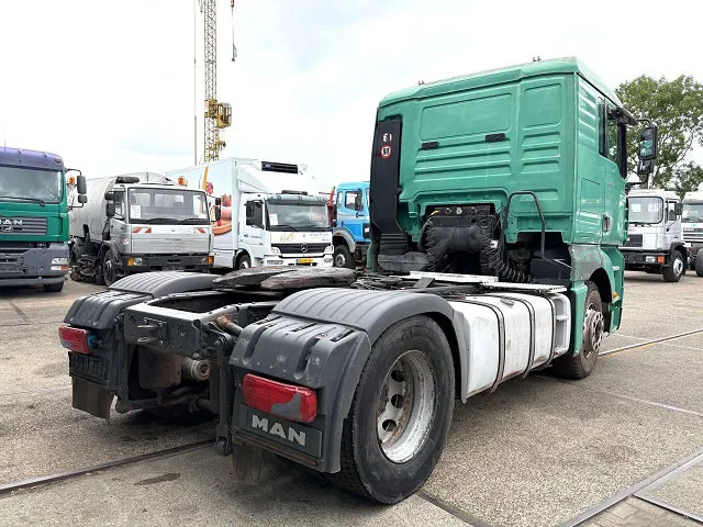 MAN TGA 18.460 FLT XL (6-CILINDER HEADS / ZF16 MANUAL GEARBOX / ZF-INTARDER / AIRCONDITIONING) - Tractor unit: picture 3 MAN TGA 18.460 FLT XL (6-CILINDER HEADS / ZF16 MANUAL GEARBOX / ZF-INTARDER / AIRCONDITIONING) - Tractor unit: picture 3