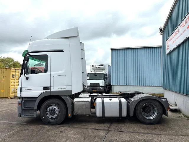 Mercedes-Benz Actros 1844 LS (MP2) (TELLIGENT AUTOMATIC / AIRCONDITIONING / 2x DIESELTANK / EURO 5) - Tractor unit: picture 5 Mercedes-Benz Actros 1844 LS (MP2) (TELLIGENT AUTOMATIC / AIRCONDITIONING / 2x DIESELTANK / EURO 5) - Tractor unit: picture 5