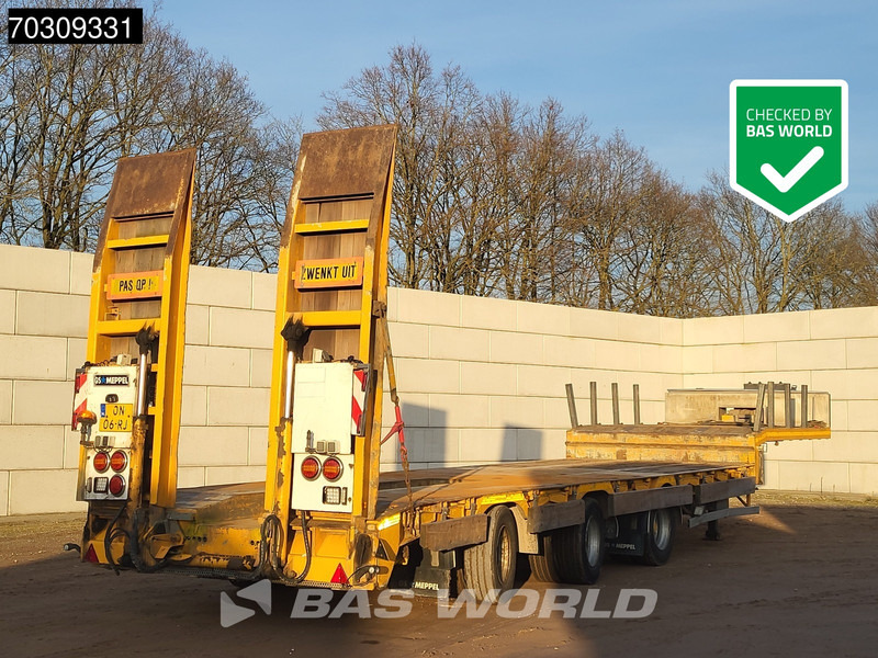 GS Meppel Remote Control 2xSteeringAxle - Low loader semi-trailer: picture 1 GS Meppel Remote Control 2xSteeringAxle - Low loader semi-trailer: picture 1