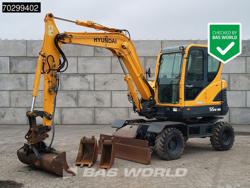 Hyundai Robex 55W-9A EPA - Wheel excavator: picture 1 Hyundai Robex 55W-9A EPA - Wheel excavator: picture 1