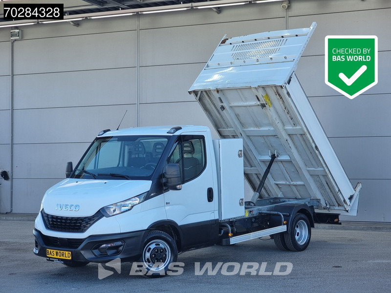 Iveco Daily 35C14 Open Laadbak met Kist Dubbellucht 3,5t Trekhaak Airco Cruise Camera Euro6 Pritsche Pickup Open Box A/C Towbar Cruise contr - Flatbed van: picture 1 Iveco Daily 35C14 Open Laadbak met Kist Dubbellucht 3,5t Trekhaak Airco Cruise Camera Euro6 Pritsche Pickup Open Box A/C Towbar Cruise contr - Flatbed van: picture 1