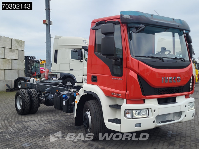 Iveco Eurocargo 180E320 4X2 NEW! 18T chassis 2017 production Euro 6 - Cab chassis truck: picture 3 Iveco Eurocargo 180E320 4X2 NEW! 18T chassis 2017 production Euro 6 - Cab chassis truck: picture 3