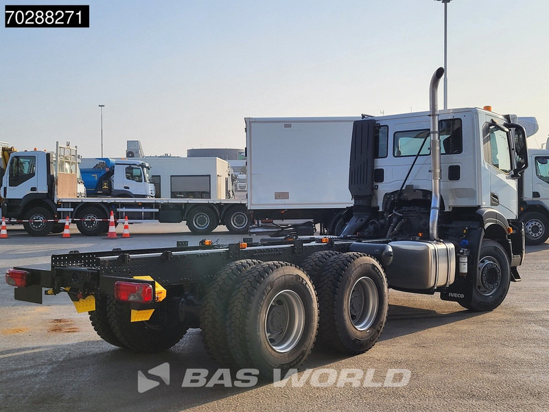 Iveco X-Way 460 6X4 New! Retarder Steelsuspension Big-Axle Navi Euro 6 - Cab chassis truck: picture 5 Iveco X-Way 460 6X4 New! Retarder Steelsuspension Big-Axle Navi Euro 6 - Cab chassis truck: picture 5