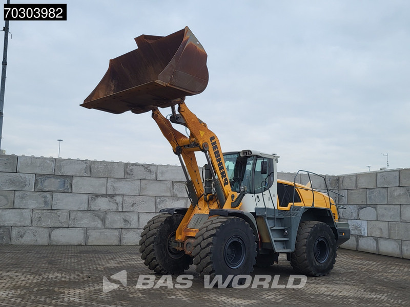 Liebherr L576 - Wheel loader: picture 2 Liebherr L576 - Wheel loader: picture 2