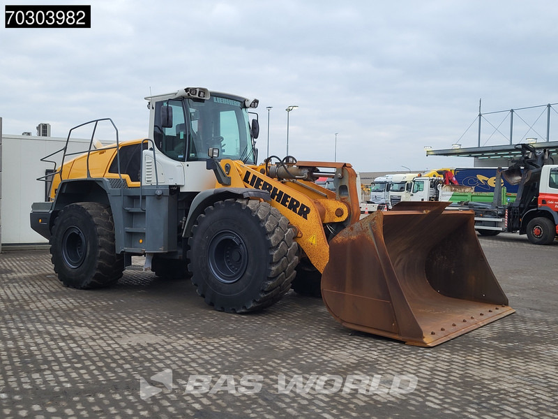 Liebherr L576 - Wheel loader: picture 3 Liebherr L576 - Wheel loader: picture 3