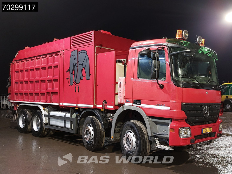 Mercedes-Benz Actros 4144 Actros 8X4 10m3 RESCHWITZER ESE 32/10-DV-K Saugbagger Big-Axle Euro 5 - Vacuum truck: picture 3 Mercedes-Benz Actros 4144 Actros 8X4 10m3 RESCHWITZER ESE 32/10-DV-K Saugbagger Big-Axle Euro 5 - Vacuum truck: picture 3