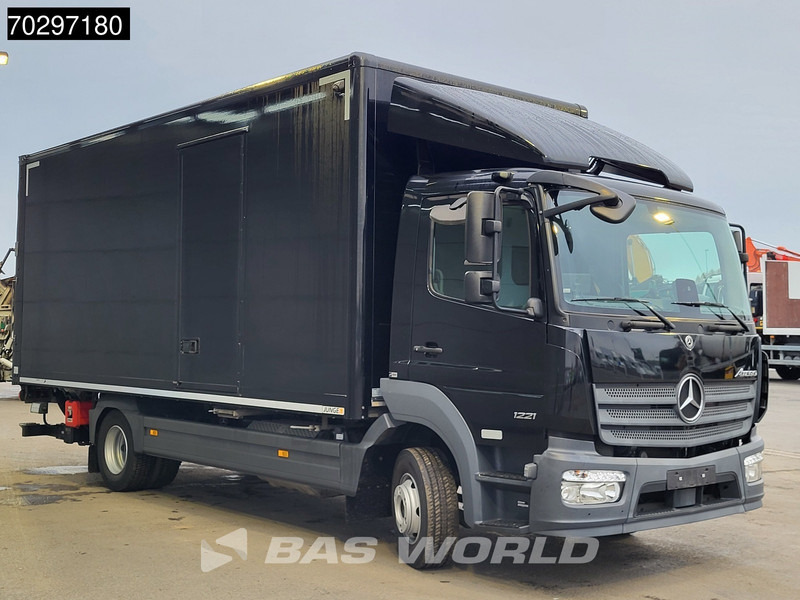 Mercedes-Benz Atego 1221 4X2 1500kg Ladebordwand Automatic Euro 6 - Box truck: picture 3 Mercedes-Benz Atego 1221 4X2 1500kg Ladebordwand Automatic Euro 6 - Box truck: picture 3