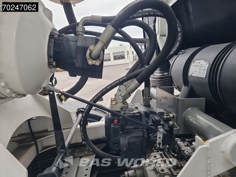 New Concrete mixer truck Sitrak G5 350 8X4 8m3 Liebherr mixer Manual Steel Suspension: picture 10