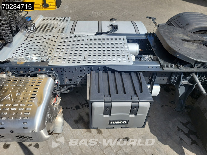 Tractor unit Iveco S-Way 460 4X2 Mega Retarder Navi ACC Euro 6: picture 11