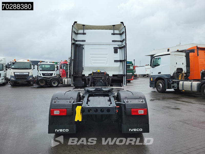 New Tractor unit Iveco S-way 580 4X2 NEW! 2x Tanks Navi ACC Standklima: picture 9