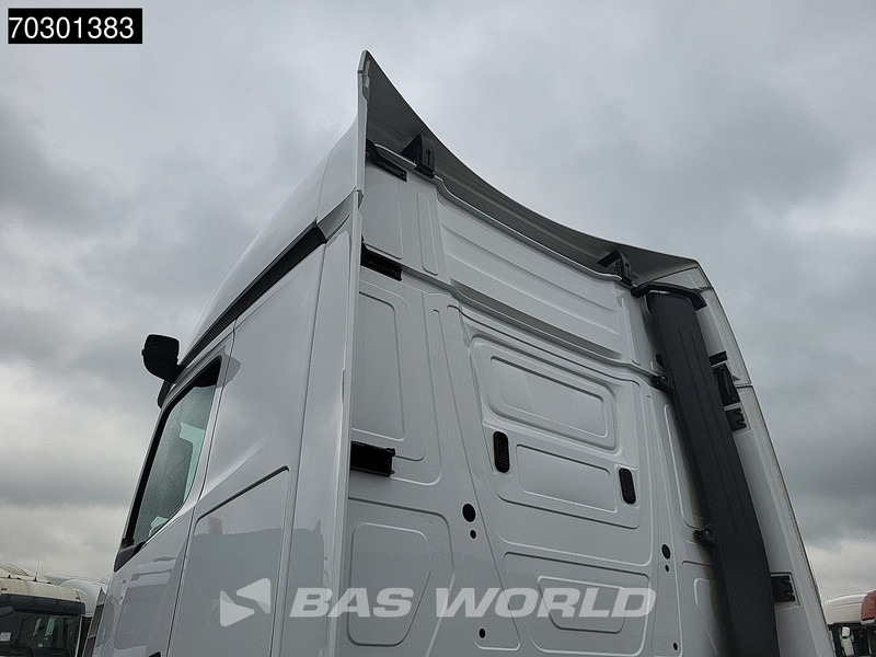 Mercedes-Benz Actros 1863 Actros 4X2 BigSpace Retarder 2x Tanks - Tractor unit: picture 5 Mercedes-Benz Actros 1863 Actros 4X2 BigSpace Retarder 2x Tanks - Tractor unit: picture 5