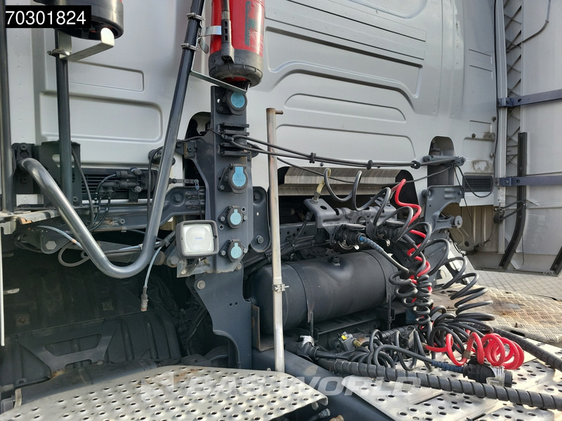 Scania R410 4X2 LNG! Retarder 2x Tanks - Tractor unit: picture 5 Scania R410 4X2 LNG! Retarder 2x Tanks - Tractor unit: picture 5